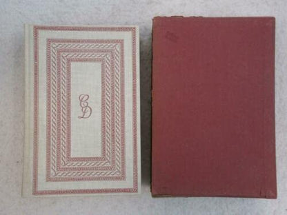 Rare Charles Dickens NICHOLAS NICKLEBY Heritage Press in Slipcase w/ Sandglass