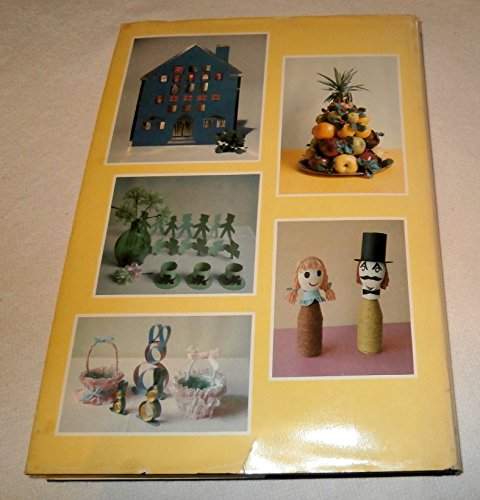 Holiday Magic : The Art of Making Decorations for Eventful Days Thoughout the Year