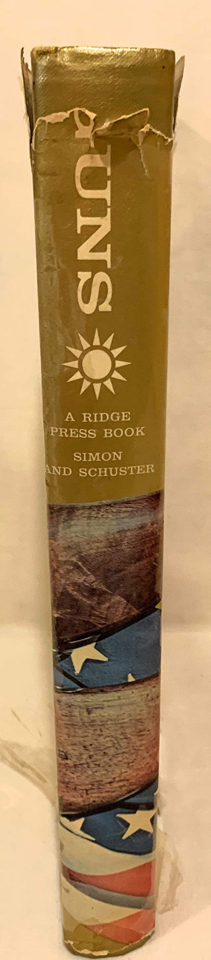 The fireside book of guns