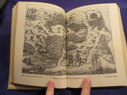 1941 ROBINSON CRUSOE by DANIEL DEFOE Hardcover by The Classics Club