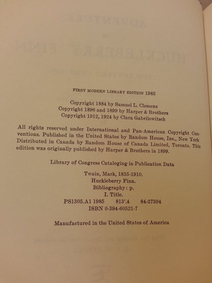 The Adventures of Huckleberry Finn (Tom Sawyer's Comrade) (Modern Library)