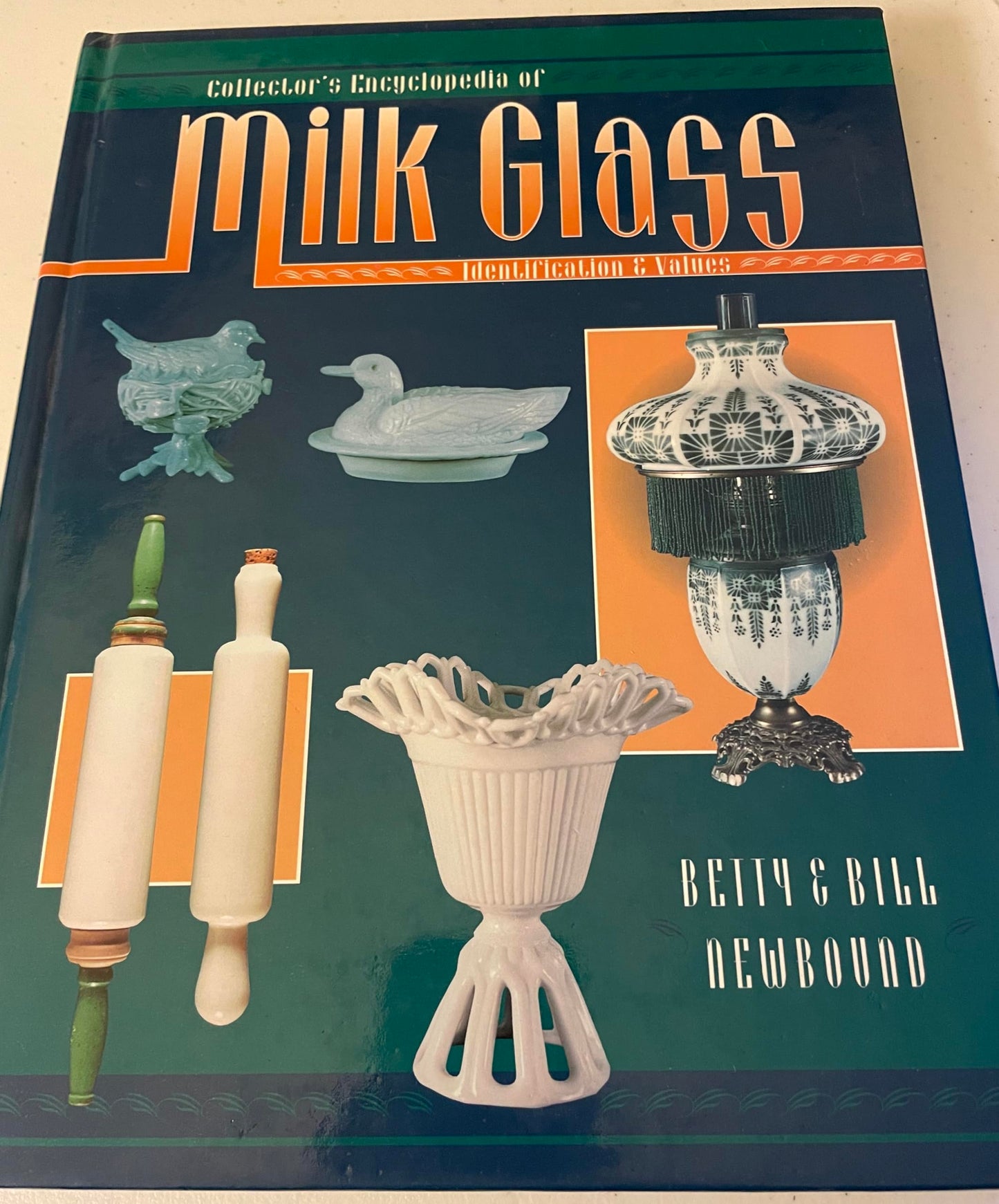 Collectors Encyclopedia Of Milk Glass Identification/Values