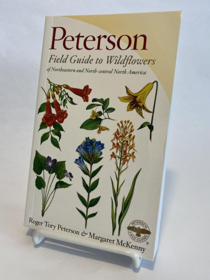 Field Guide to Wildflowers of Northeastern and North - Central North America (Peterson Field Guides)