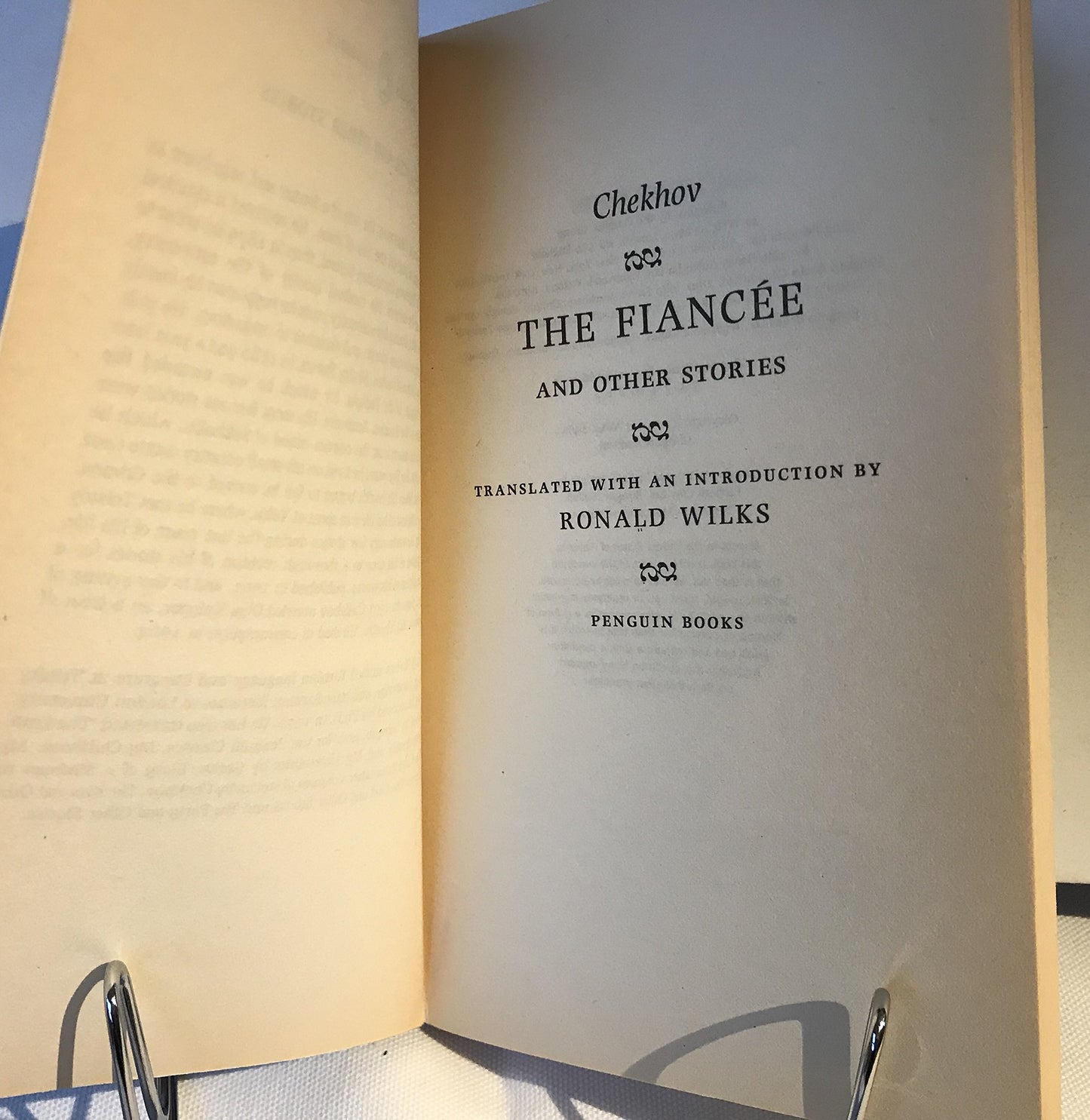 The Fiancee and Other Stories (Penguin Classics)