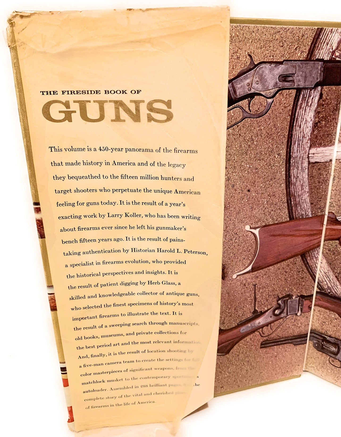 The fireside book of guns