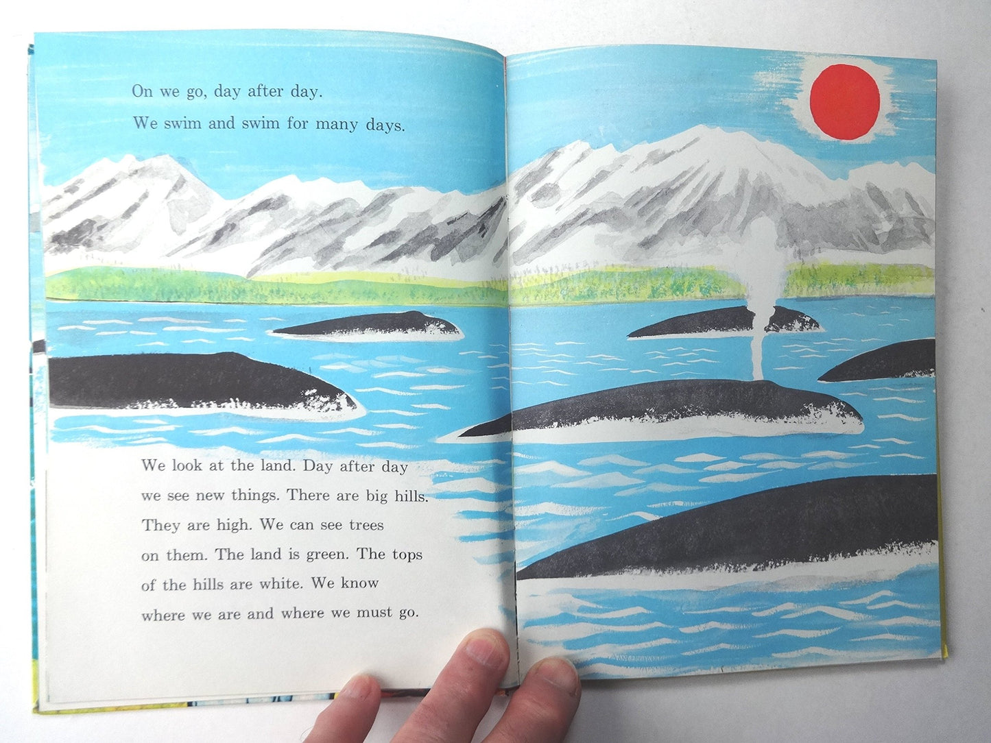 The Whales Go By (I Can Read It All By Myself)