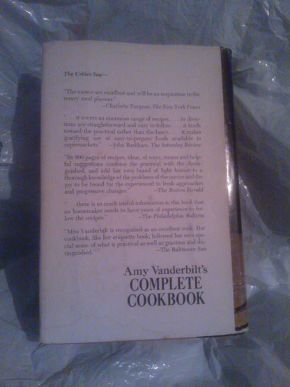 Amy Vanderbilt's Complete Cookbook