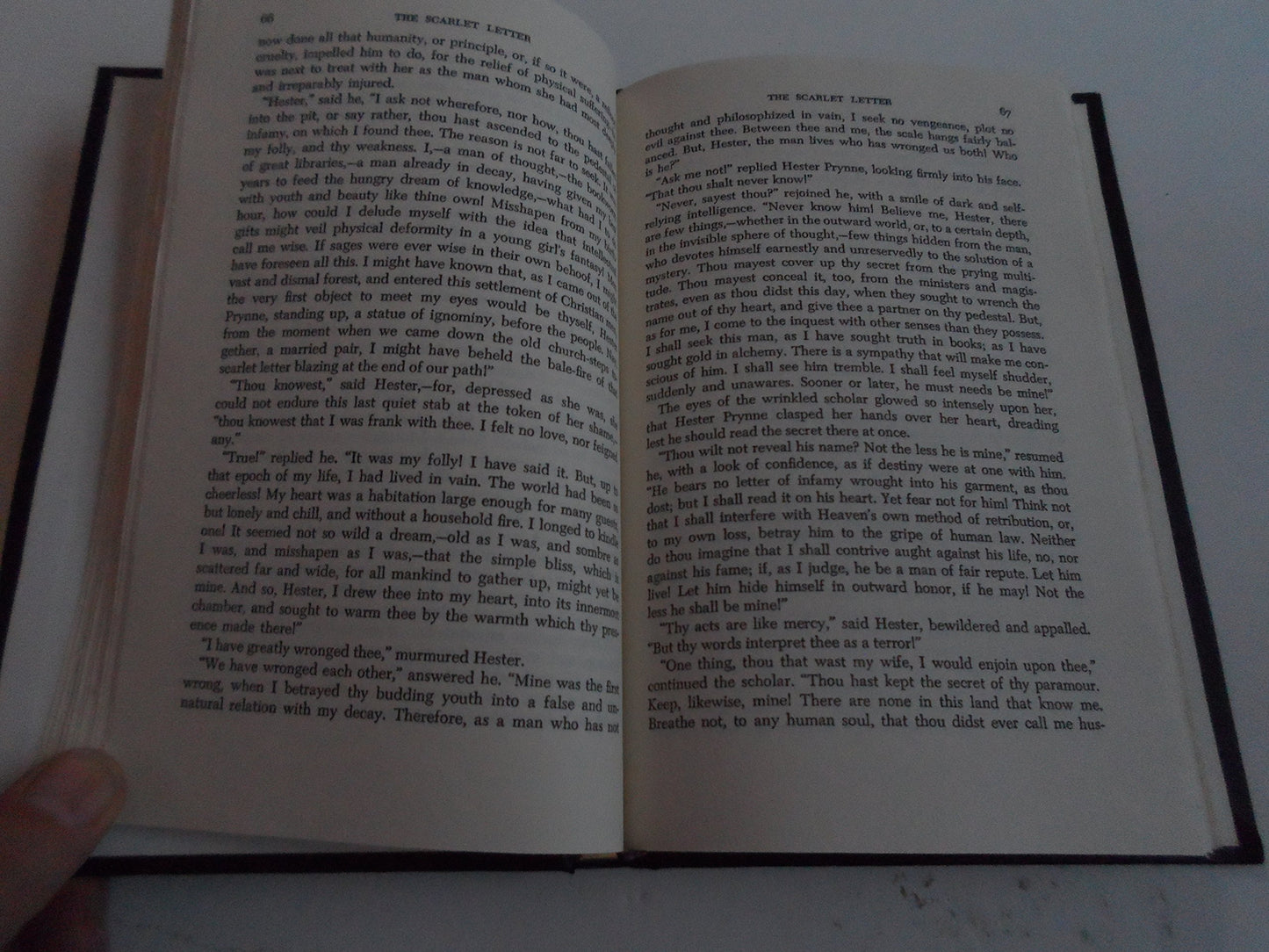 The Scarlet Letter (International Collectors Library)