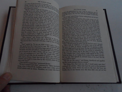 The Scarlet Letter (International Collectors Library)