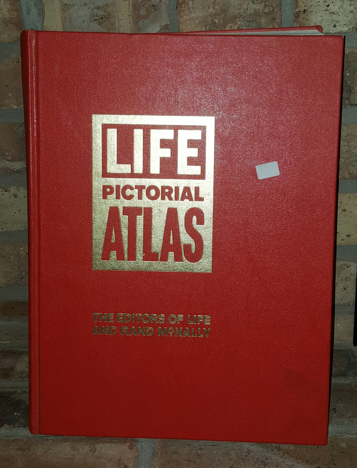 Life Pictorial Atlas of the World