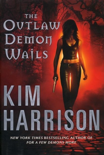 Outlaw Demon Wails (Hollows, Book 6)