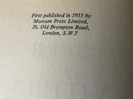 Beer And Vittels by Elizabeth Craig. 1955. Published Museum Press Limited 7.5" x 5.1". What to serve with beer on different occasions.