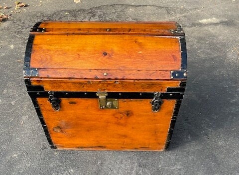 Vintage Wooden Moving Trunk Circa 1850.  Very good condition. Rare