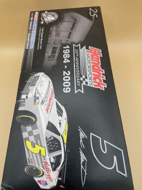 Mark Martin 2009 #5 HMS 25th Anniversary Color Chrome 1:24 Scale Car