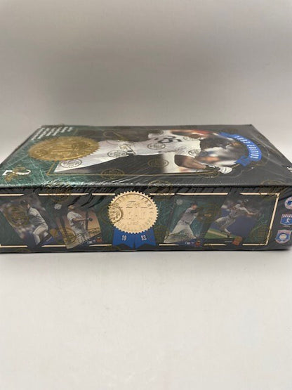 1991 Ultra FleerBaseball Sealed Box of Card Packs (35 Packs)